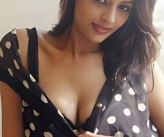 Kashmiri Girl Available in Jaurian for Hotel Meet
